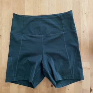 Girlfriend Collective Run Short - Sage Green